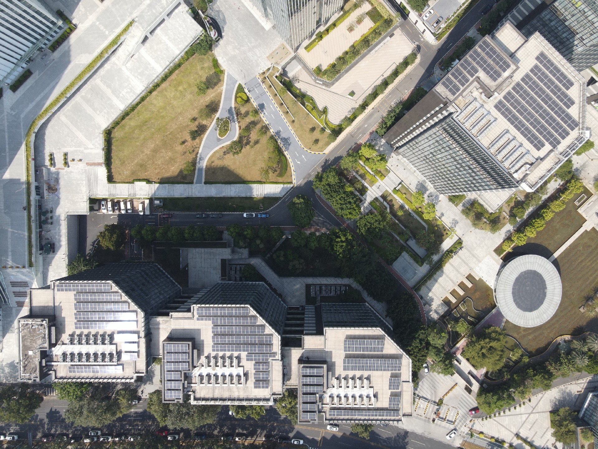 1681093569794093.jpg 15.屋顶分布式电站项目 - 副本.jpg