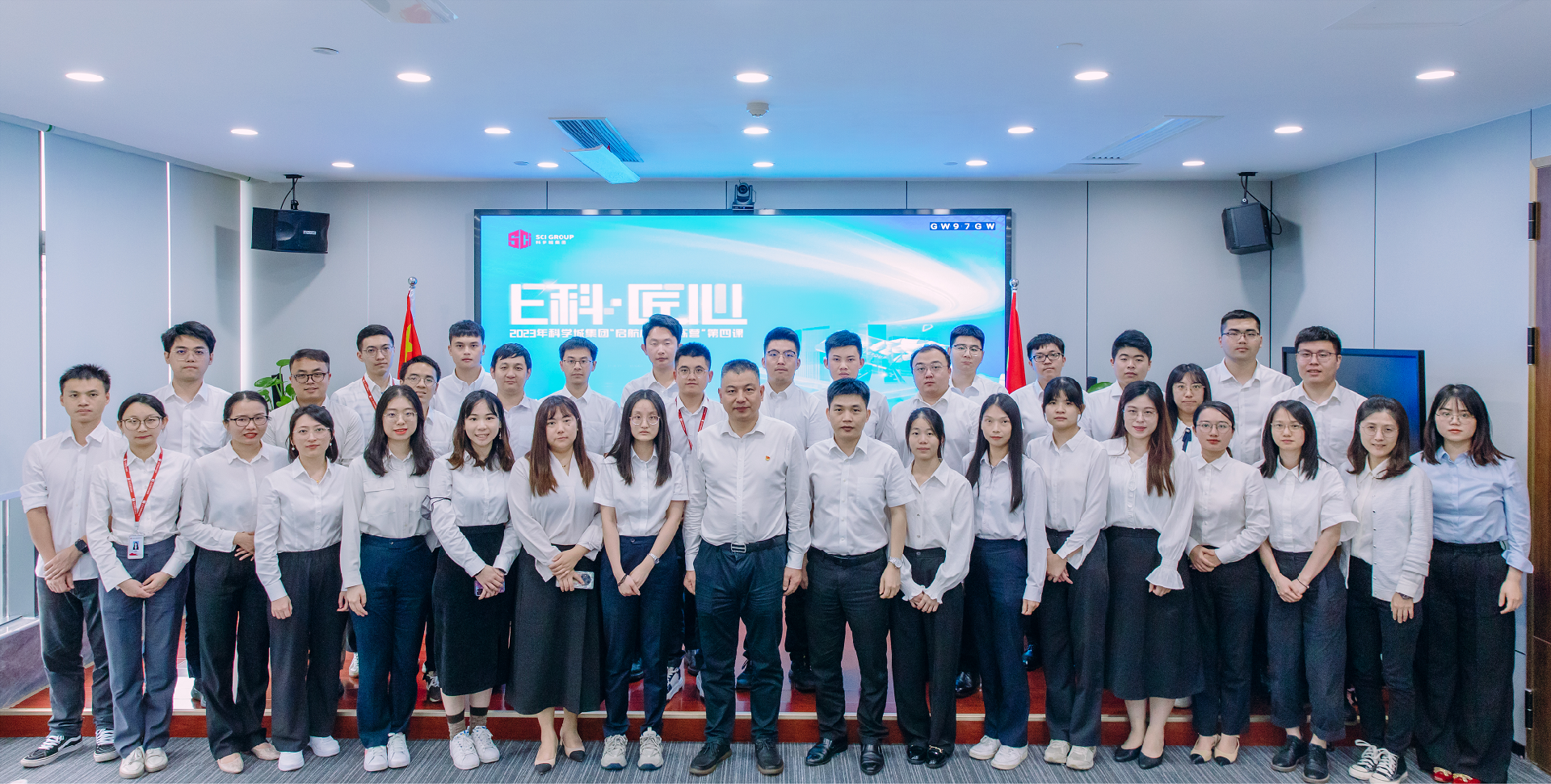 1698022007352125.png 5D4_0665(1) - 副本.png