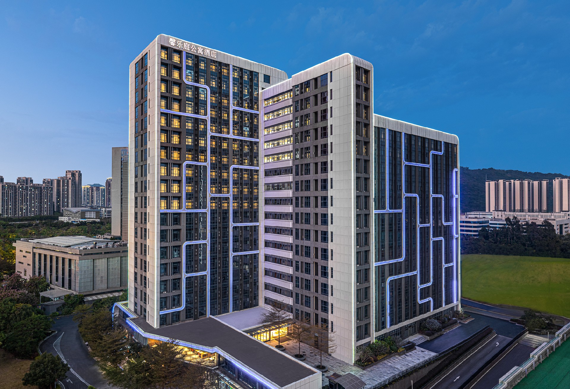 1742871565426184.jpg 广州馨乐庭百乐博bIbo公寓酒店外立面.jpg